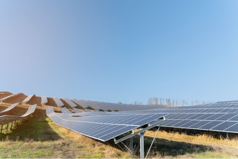 Can Solar Panels Help Reduce Electricity Bills During a UK Heatwave