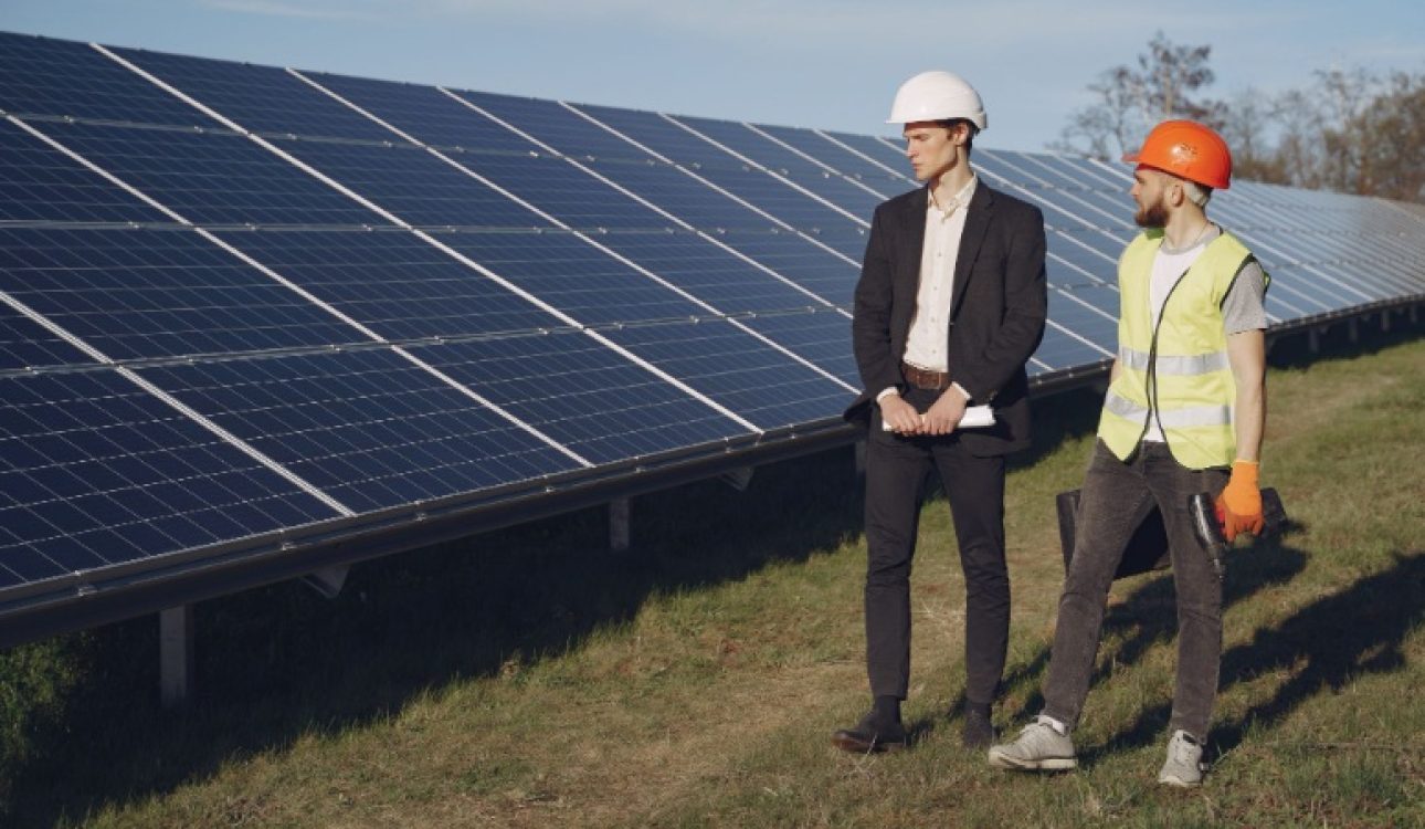 How hot weather affects solar panel performance