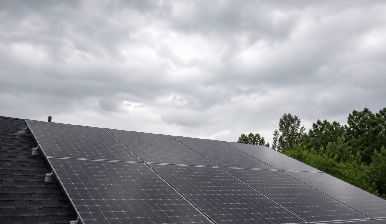 do solar panels work on cloudy days